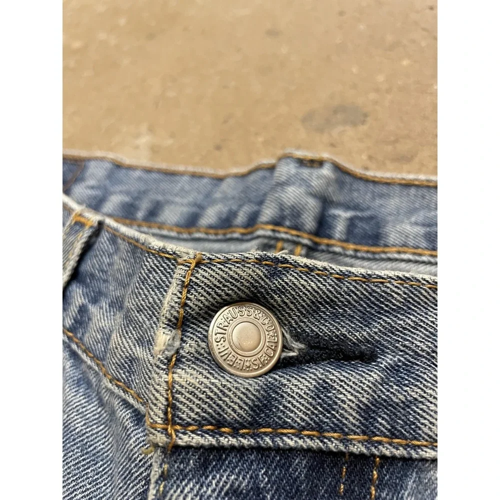 Levis 550 Jeans Mens 36x30 Blue Medium Wash Relaxed‎ Fit Tapered Leg Zip Fly